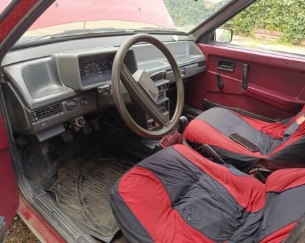ВАЗ 2109 1989 в Черновцах на Automoto.ua Красный ВАЗ 2109, объемом двигателя 0 л и пробегом 300 тыс. км за 450 $, фото 6 на Automoto.ua