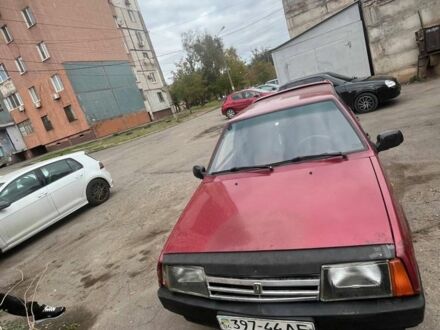 ВАЗ 2109 1987 в Кривом Роге на Automoto.ua Красный ВАЗ 2109, объемом двигателя 1.6 л и пробегом 250 тыс. км за 900 $, фото 1 на Automoto.ua