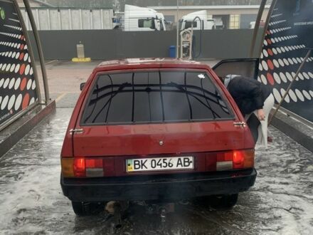 Красный ВАЗ 2109, объемом двигателя 1.3 л и пробегом 200 тыс. км за 500 $, фото 1 на Automoto.ua