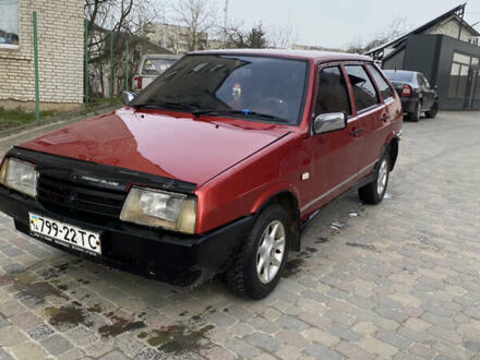 Красный ВАЗ 2109, объемом двигателя 1.5 л и пробегом 200 тыс. км за 1000 $, фото 1 на Automoto.ua