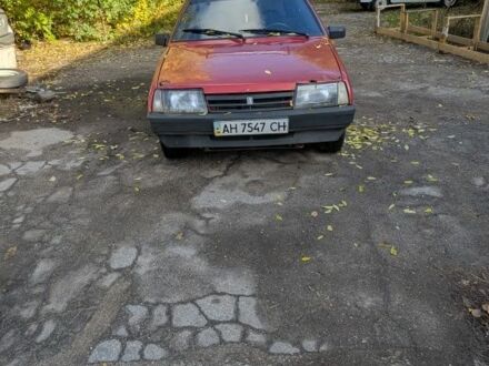 ВАЗ 2109 1988 в Запорожье на Automoto.ua Красный ВАЗ 2109, объемом двигателя 1.3 л и пробегом 60 тыс. км за 657 $, фото 1 на Automoto.ua