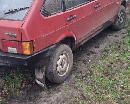 Красный ВАЗ 2109, объемом двигателя 1 л и пробегом 100 тыс. км за 1064 $, фото 1 на Automoto.ua