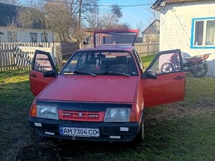 ВАЗ 2109 1988 у Олевске на Automoto.ua Червоний ВАЗ 2109, об'ємом двигуна 1.5 л та пробігом 145 тис. км за 1000 $, фото 1 на Automoto.ua