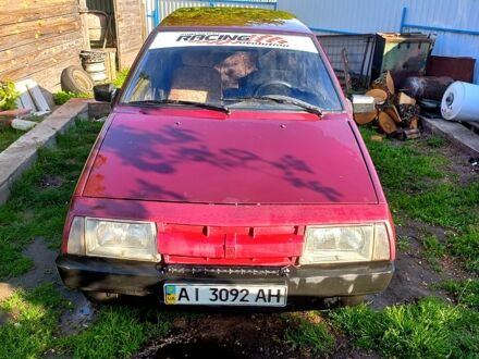 ВАЗ 2109 1988 у Києві на Automoto.ua Червоний ВАЗ 2109, об'ємом двигуна 13 л та пробігом 333 тис. км за 720 $, фото 1 на Automoto.ua