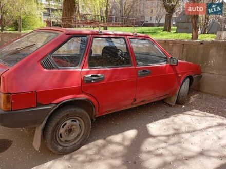 ВАЗ 2109 1988 в Днепре (Днепропетровске) на Automoto.ua Красный ВАЗ 2109, объемом двигателя 1.3 л и пробегом 200 тыс. км за 1200 $, фото 1 на Automoto.ua