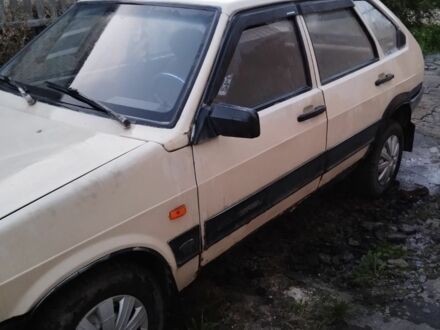 ВАЗ 2109 1989 в Житомире на Automoto.ua Красный ВАЗ 2109, объемом двигателя 1.3 л и пробегом 78 тыс. км за 850 $, фото 1 на Automoto.ua