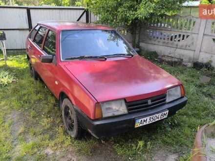 ВАЗ 2109 1989 у Бердичеве на Automoto.ua Червоний ВАЗ 2109, об'ємом двигуна 1.3 л та пробігом 74 тис. км за 800 $, фото 1 на Automoto.ua