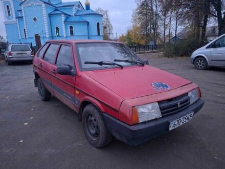 ВАЗ 2109 1989 в Малине на Automoto.ua Красный ВАЗ 2109, объемом двигателя 0 л и пробегом 111 тыс. км за 777 $, фото 1 на Automoto.ua