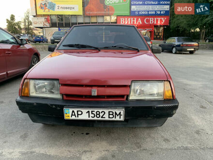 Красный ВАЗ 2109, объемом двигателя 1.5 л и пробегом 200 тыс. км за 1200 $, фото 1 на Automoto.ua