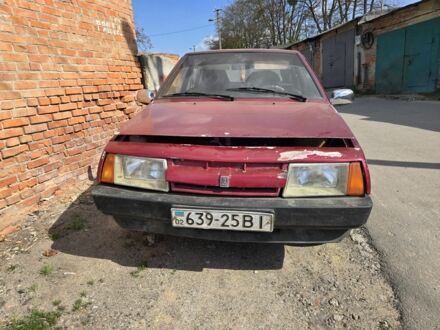 ВАЗ 2109 1989 у Вінниці на Automoto.ua Червоний ВАЗ 2109, об'ємом двигуна 1.3 л та пробігом 1000 тис. км за 703 $, фото 1 на Automoto.ua