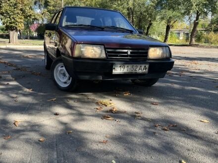 ВАЗ 2109 1989 в Кривом Роге на Automoto.ua Красный ВАЗ 2109, объемом двигателя 1.3 л и пробегом 15 тыс. км за 434 $, фото 1 на Automoto.ua