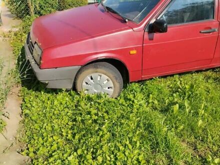 ВАЗ 2109 1989 у Мостисках на Automoto.ua Червоний ВАЗ 2109, об'ємом двигуна 1.3 л та пробігом 250 тис. км за 800 $, фото 1 на Automoto.ua