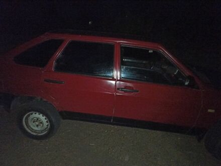 ВАЗ 2109 1990 в Софиевке на Automoto.ua Красный ВАЗ 2109, объемом двигателя 5 л и пробегом 80 тыс. км за 800 $, фото 1 на Automoto.ua