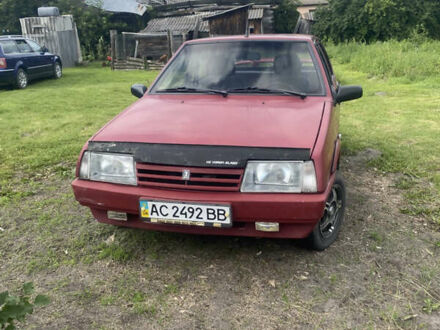ВАЗ 2109 1990 в Любомль на Automoto.ua Красный ВАЗ 2109, объемом двигателя 1.3 л и пробегом 60 тыс. км за 650 $, фото 1 на Automoto.ua
