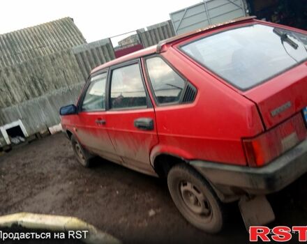 Красный ВАЗ 2109, объемом двигателя 1.5 л и пробегом 210 тыс. км за 1000 $, фото 1 на Automoto.ua