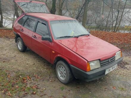 Красный ВАЗ 2109, объемом двигателя 1.3 л и пробегом 400 тыс. км за 1100 $, фото 1 на Automoto.ua