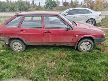 Красный ВАЗ 2109, объемом двигателя 2 л и пробегом 200 тыс. км за 650 $, фото 1 на Automoto.ua