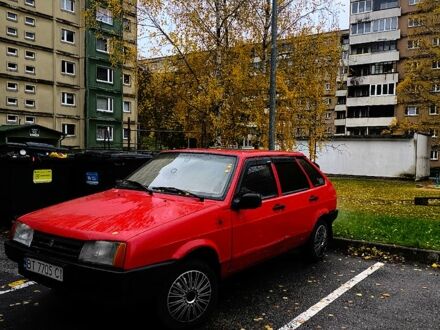 Червоний ВАЗ 2109, об'ємом двигуна 1.3 л та пробігом 220 тис. км за 2000 $, фото 1 на Automoto.ua
