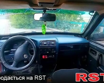 Красный ВАЗ 2109, объемом двигателя 1.5 л и пробегом 10 тыс. км за 700 $, фото 1 на Automoto.ua
