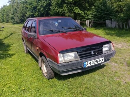 ВАЗ 2109 1990 у Коростене на Automoto.ua Червоний ВАЗ 2109, об'ємом двигуна 1.5 л та пробігом 197 тис. км за 1300 $, фото 1 на Automoto.ua