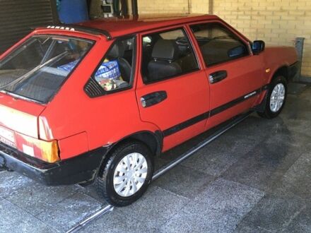 Красный ВАЗ 2109, объемом двигателя 1.5 л и пробегом 80 тыс. км за 1000 $, фото 1 на Automoto.ua