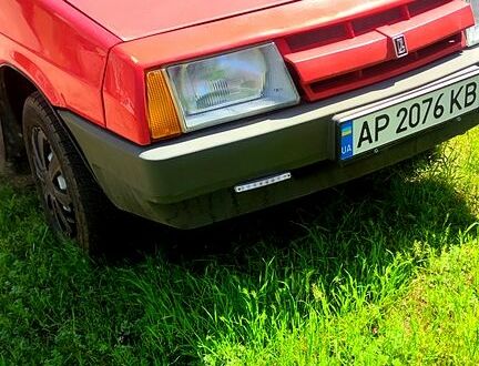 ВАЗ 2109 1990 у Запоріжжя на Automoto.ua Червоний ВАЗ 2109, об'ємом двигуна 1.3 л та пробігом 195 тис. км за 1300 $, фото 1 на Automoto.ua