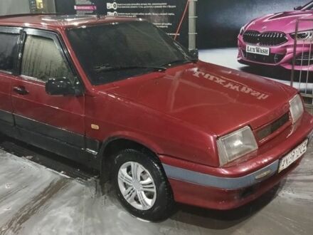 Красный ВАЗ 2109, объемом двигателя 1 л и пробегом 310 тыс. км за 950 $, фото 1 на Automoto.ua