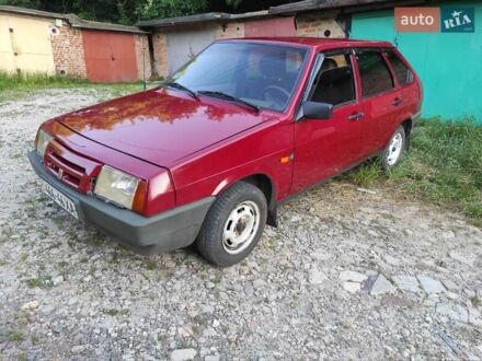 ВАЗ 2109 1991 у Чугуеве на Automoto.ua Червоний ВАЗ 2109, об'ємом двигуна 1.3 л та пробігом 150 тис. км за 1500 $, фото 1 на Automoto.ua