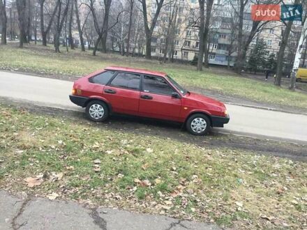 ВАЗ 2109 1991 у Кривому Розі на Automoto.ua Червоний ВАЗ 2109, об'ємом двигуна 1.5 л та пробігом 300 тис. км за 1800 $, фото 1 на Automoto.ua