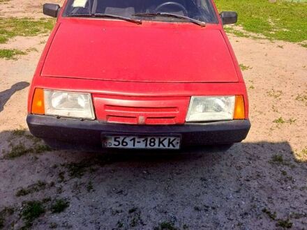 ВАЗ 2109 1991 у Тараще на Automoto.ua Червоний ВАЗ 2109, об'ємом двигуна 1.3 л та пробігом 0 тис. км за 950 $, фото 1 на Automoto.ua