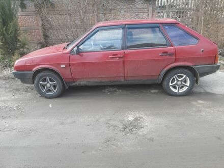 ВАЗ 2109 1991 у Харкові на Automoto.ua Червоний ВАЗ 2109, об'ємом двигуна 0 л та пробігом 1000 тис. км за 1100 $, фото 1 на Automoto.ua
