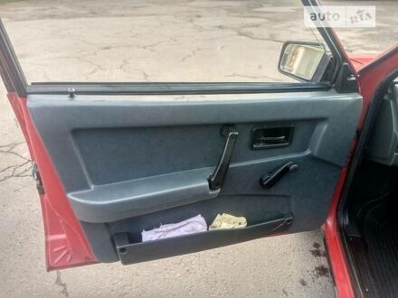 ВАЗ 2109 1991 у Чернігові на Automoto.ua Червоний ВАЗ 2109, об'ємом двигуна 1.3 л та пробігом 100 тис. км за 1950 $, фото 1 на Automoto.ua