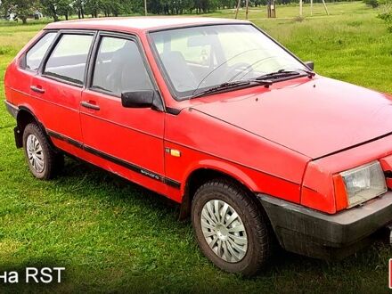 ВАЗ 2109 1991 у Драбове на Automoto.ua Червоний ВАЗ 2109, об'ємом двигуна 1.3 л та пробігом 100 тис. км за 750 $, фото 1 на Automoto.ua