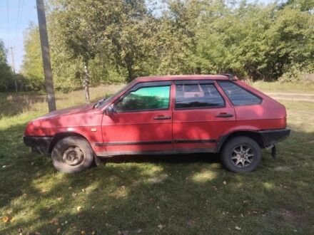ВАЗ 2109 1991 у Кропивницькому (Кіровограді) на Automoto.ua Червоний ВАЗ 2109, об'ємом двигуна 1.3 л та пробігом 3 тис. км за 1200 $, фото 1 на Automoto.ua