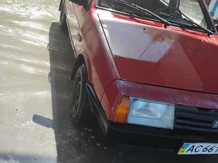Красный ВАЗ 2109, объемом двигателя 1.1 л и пробегом 200 тыс. км за 850 $, фото 1 на Automoto.ua