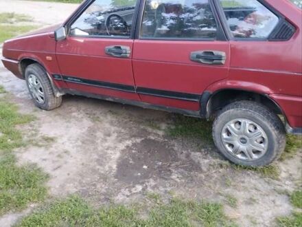 ВАЗ 2109 1991 у Барановке на Automoto.ua Червоний ВАЗ 2109, об'ємом двигуна 1.5 л та пробігом 100 тис. км за 1000 $, фото 1 на Automoto.ua