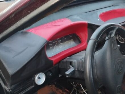 Красный ВАЗ 2109, объемом двигателя 1.5 л и пробегом 86 тыс. км за 403 $, фото 1 на Automoto.ua