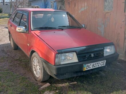 ВАЗ 2109 1991 у Львові на Automoto.ua Червоний ВАЗ 2109, об'ємом двигуна 0 л та пробігом 300 тис. км за 1000 $, фото 1 на Automoto.ua
