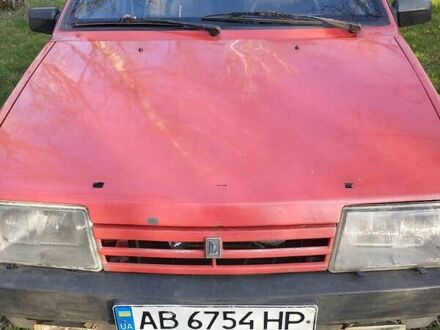 ВАЗ 2109 1992 у Жмеренке на Automoto.ua Червоний ВАЗ 2109, об'ємом двигуна 1.5 л та пробігом 85 тис. км за 911 $, фото 1 на Automoto.ua