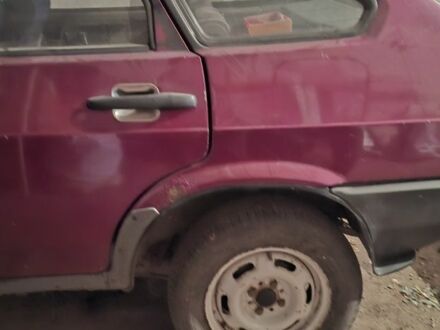 Красный ВАЗ 2109, объемом двигателя 0 л и пробегом 200 тыс. км за 476 $, фото 1 на Automoto.ua