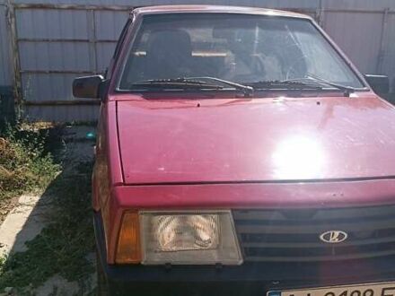 ВАЗ 2109 1992 у Кропивницькому (Кіровограді) на Automoto.ua Червоний ВАЗ 2109, об'ємом двигуна 1.3 л та пробігом 110 тис. км за 1085 $, фото 1 на Automoto.ua