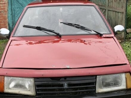 ВАЗ 2109 1992 у Жмеренке на Automoto.ua Червоний ВАЗ 2109, об'ємом двигуна 1.3 л та пробігом 50 тис. км за 435 $, фото 1 на Automoto.ua