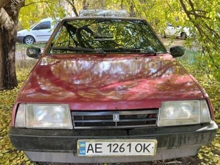 ВАЗ 2109 1992 у Черкасах на Automoto.ua Червоний ВАЗ 2109, об'ємом двигуна 1.1 л та пробігом 391 тис. км за 1190 $, фото 1 на Automoto.ua