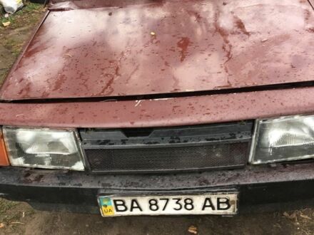ВАЗ 2109 1992 у Александрие на Automoto.ua Червоний ВАЗ 2109, об'ємом двигуна 1.1 л та пробігом 3 тис. км за 486 $, фото 1 на Automoto.ua