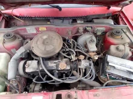 Красный ВАЗ 2109, объемом двигателя 1.3 л и пробегом 300 тыс. км за 650 $, фото 1 на Automoto.ua