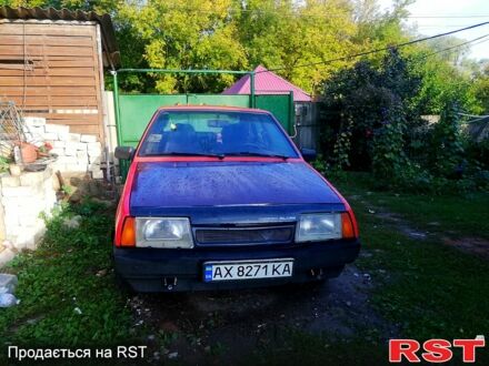ВАЗ 2109 1992 у Люботине на Automoto.ua Червоний ВАЗ 2109, об'ємом двигуна 13 л та пробігом 130 тис. км за 1250 $, фото 1 на Automoto.ua