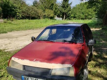 ВАЗ 2109 1992 в Ярмолинцы на Automoto.ua Красный ВАЗ 2109, объемом двигателя 1.5 л и пробегом 50 тыс. км за 1750 $, фото 1 на Automoto.ua