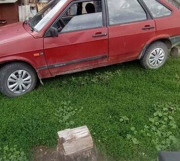 ВАЗ 2109 1992 в Тернополе на Automoto.ua Красный ВАЗ 2109, объемом двигателя 1.3 л и пробегом 100 тыс. км за 700 $, фото 1 на Automoto.ua
