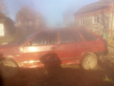 Красный ВАЗ 2109, объемом двигателя 1.5 л и пробегом 200 тыс. км за 592 $, фото 1 на Automoto.ua