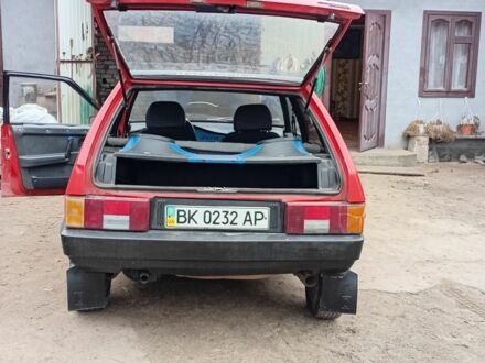Красный ВАЗ 2109, объемом двигателя 1.3 л и пробегом 100 тыс. км за 700 $, фото 1 на Automoto.ua